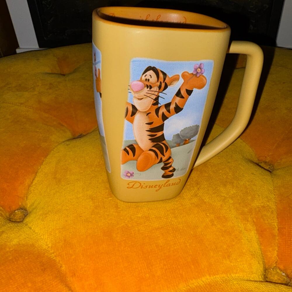 Vintage Disneyland Tigger "Run with the Wind" Yellow Panel Mug